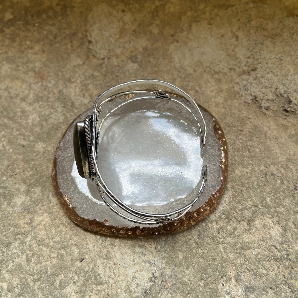 Silver Labradorite Stone Bracelet - Picture 3 of 4